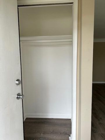 18547 Hillcrest Street, Livonia City, MI 48152