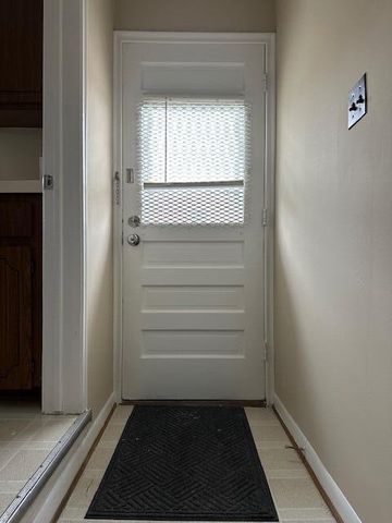 18547 Hillcrest Street, Livonia City, MI 48152