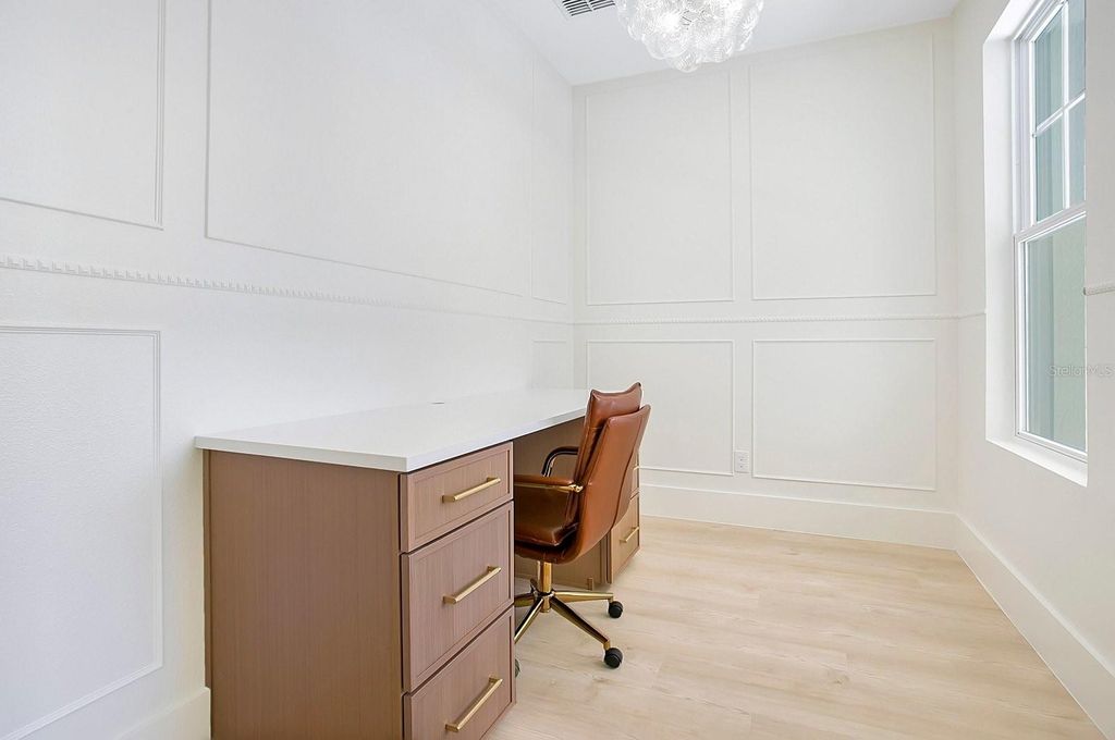 Image 17 of property listing at 10400 WOODWARD WINDS DRIVE, Orlando, FL 32827