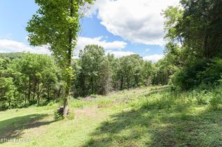 Hidden Valley Rd, Clinton, TN 37716