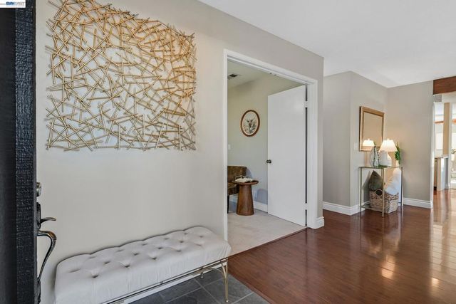 2376 Broadmoor St, Livermore, CA 94551