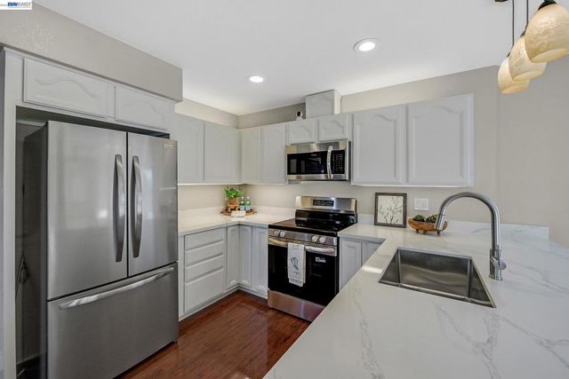 2376 Broadmoor St, Livermore, CA 94551