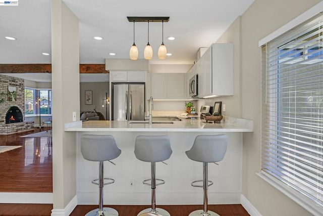 2376 Broadmoor St, Livermore, CA 94551