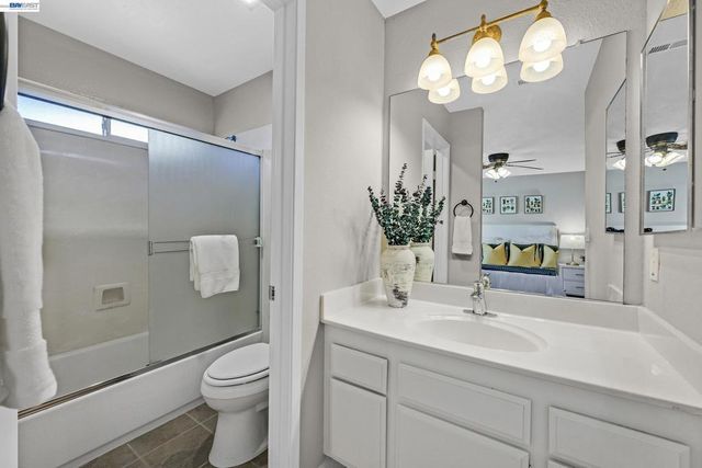 2376 Broadmoor St, Livermore, CA 94551