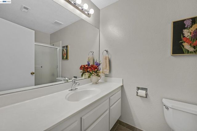 2376 Broadmoor St, Livermore, CA 94551