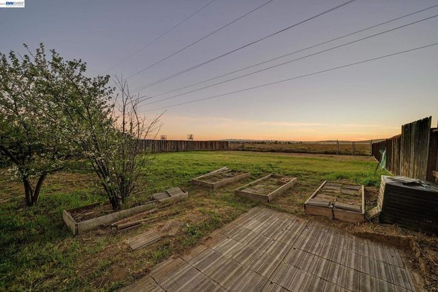 2376 Broadmoor St, Livermore, CA 94551