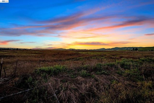 2376 Broadmoor St, Livermore, CA 94551