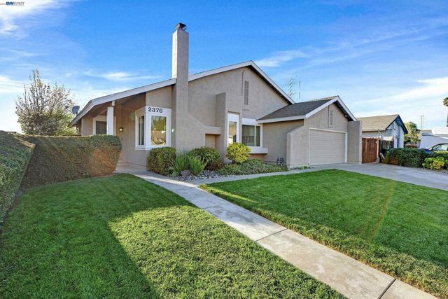 2376 Broadmoor St, Livermore, CA 94551