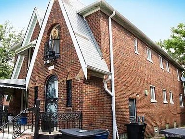 17614 Roselawn Street, Detroit, MI 48221