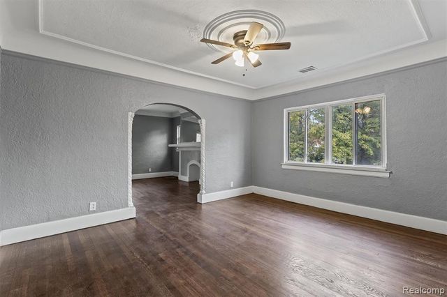 17614 Roselawn Street, Detroit, MI 48221