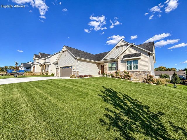 762 Brockway DRIVE, Mukwonago, WI 53149