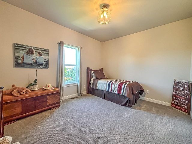 762 Brockway DRIVE, Mukwonago, WI 53149