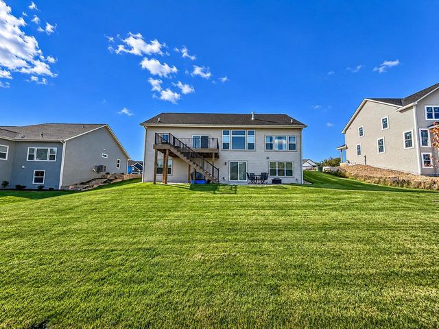 762 Brockway DRIVE, Mukwonago, WI 53149