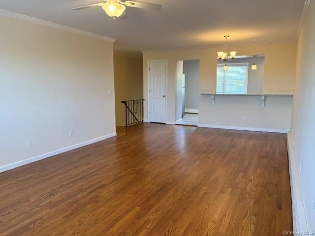 11 Harbour Lane 1B, Oyster Bay, NY 11771