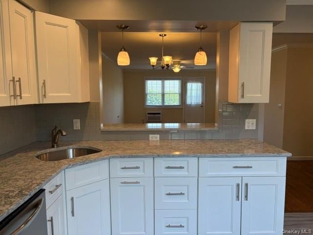11 Harbour Lane 1B, Oyster Bay, NY 11771
