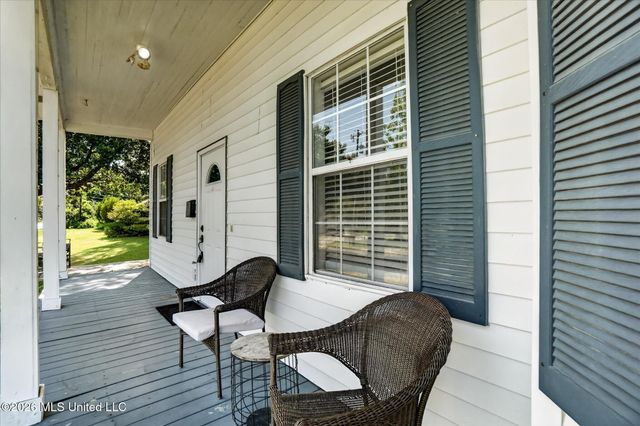 1108 Live Oak Avenue, Pascagoula, MS 39567