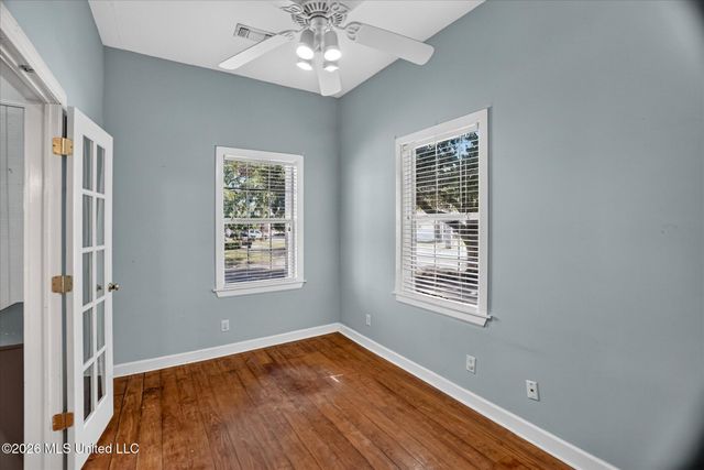 1108 Live Oak Avenue, Pascagoula, MS 39567