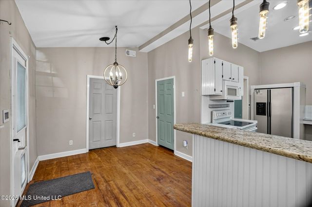 1108 Live Oak Avenue, Pascagoula, MS 39567