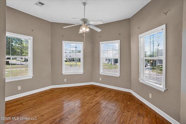1108 Live Oak Avenue, Pascagoula, MS 39567
