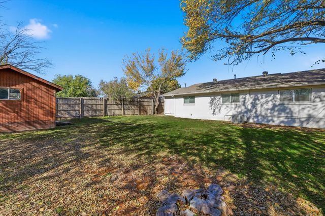 5620 Shipp Drive, Watauga, TX 76148