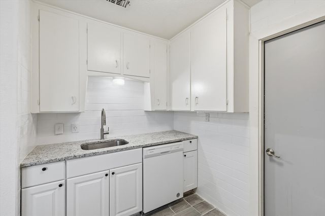 5620 Shipp Drive, Watauga, TX 76148