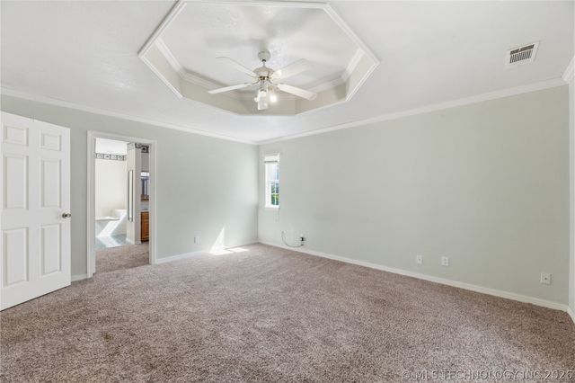 925 N Woodview Drive, Skiatook, OK 74070