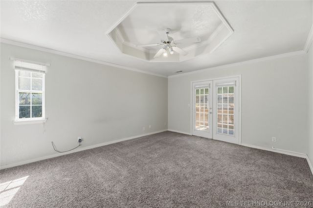 925 N Woodview Drive, Skiatook, OK 74070