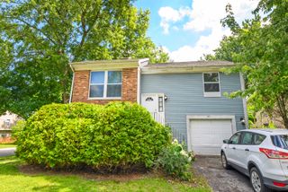 401 Fernwood Drive, Westmont, IL 60559