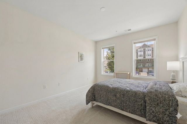 3103 Peters Farm Way 103, Westborough, MA 01581