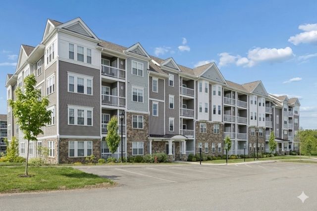 3103 Peters Farm Way 103, Westborough, MA 01581