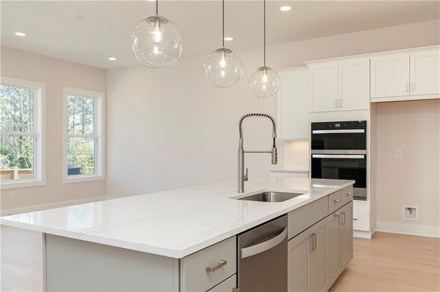 1981 Carver Lane NE 48, Marietta, GA 30066