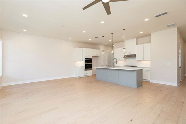 1981 Carver Lane NE 48, Marietta, GA 30066