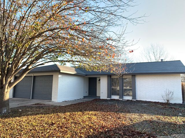 8426 Greenham, San Antonio, TX 78239