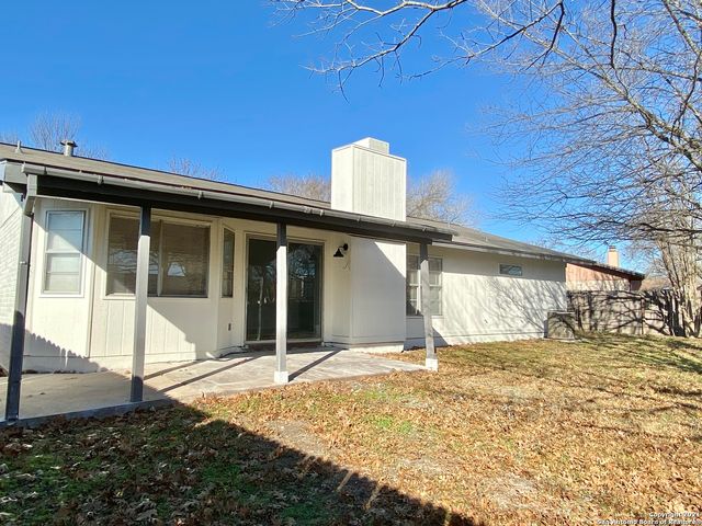 8426 Greenham, San Antonio, TX 78239