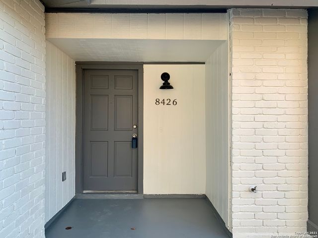 8426 Greenham, San Antonio, TX 78239