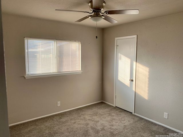8426 Greenham, San Antonio, TX 78239