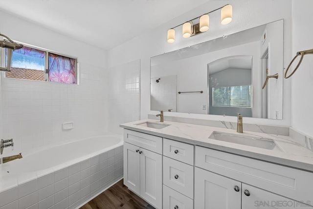 7125 Penara Court, San Diego, CA 92126