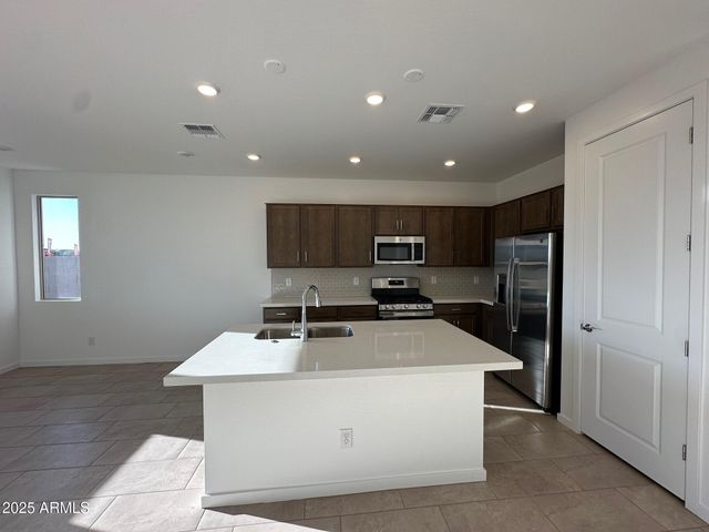 25158 N 156TH Lane, Surprise, AZ 85387