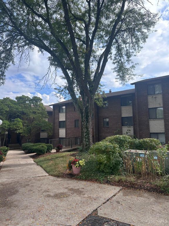 452 Grand Avenue, Cincinnati, OH 45205