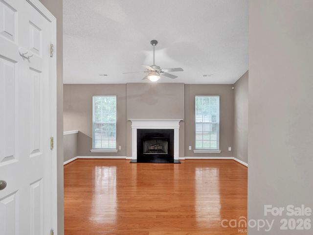 7216 Preakness Stakes Lane, Charlotte, NC 28215