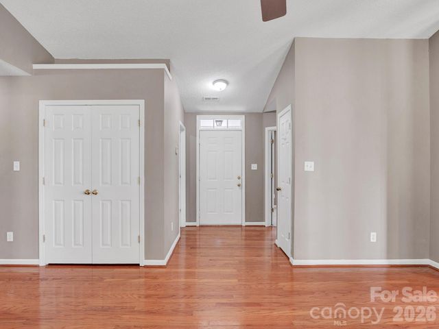 7216 Preakness Stakes Lane, Charlotte, NC 28215