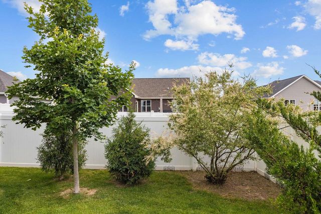 3627 TULIP TRAIL, Appleton, WI 54913