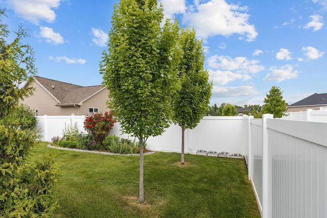 3627 TULIP TRAIL, Appleton, WI 54913