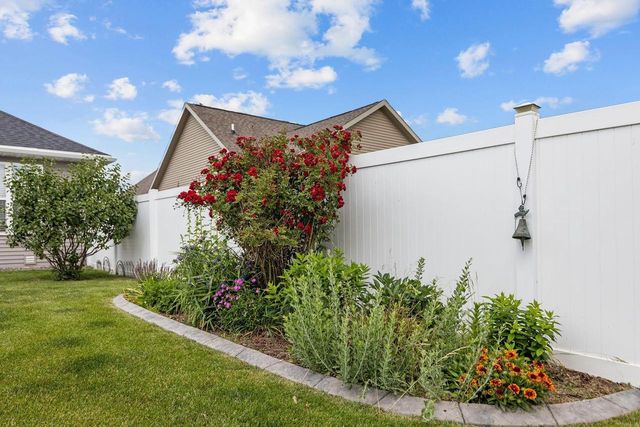 3627 TULIP TRAIL, Appleton, WI 54913