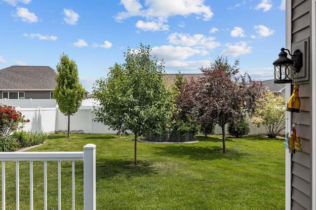 3627 TULIP TRAIL, Appleton, WI 54913
