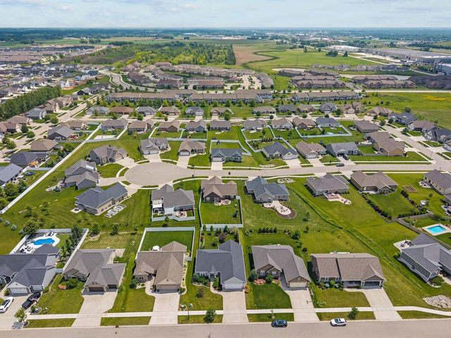 3627 TULIP TRAIL, Appleton, WI 54913
