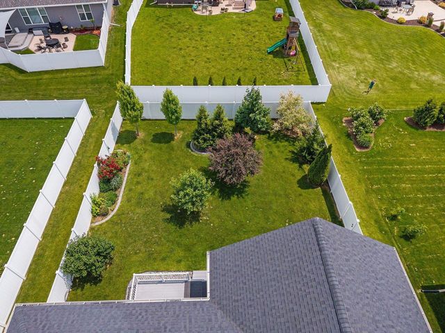 3627 TULIP TRAIL, Appleton, WI 54913