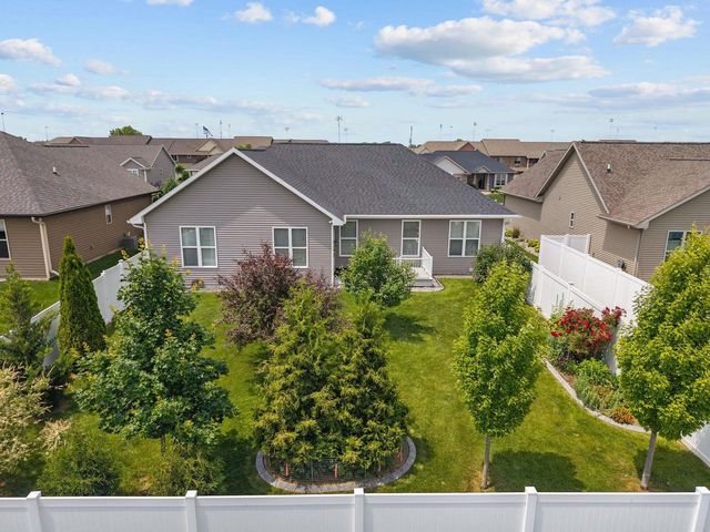 3627 TULIP TRAIL, Appleton, WI 54913