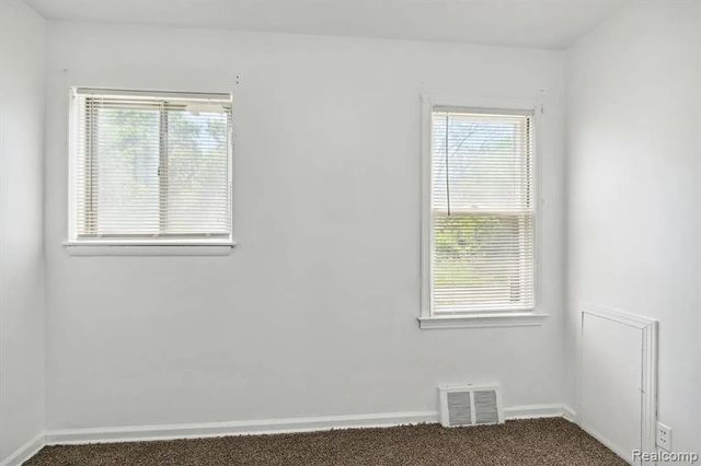 19400 Harlow Street, Detroit, MI 48235