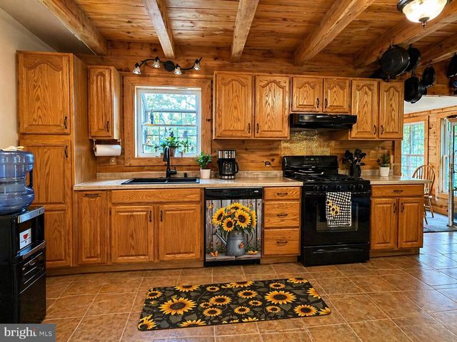 33529 WATTS BAY DR, Wallops Island, VA 23337